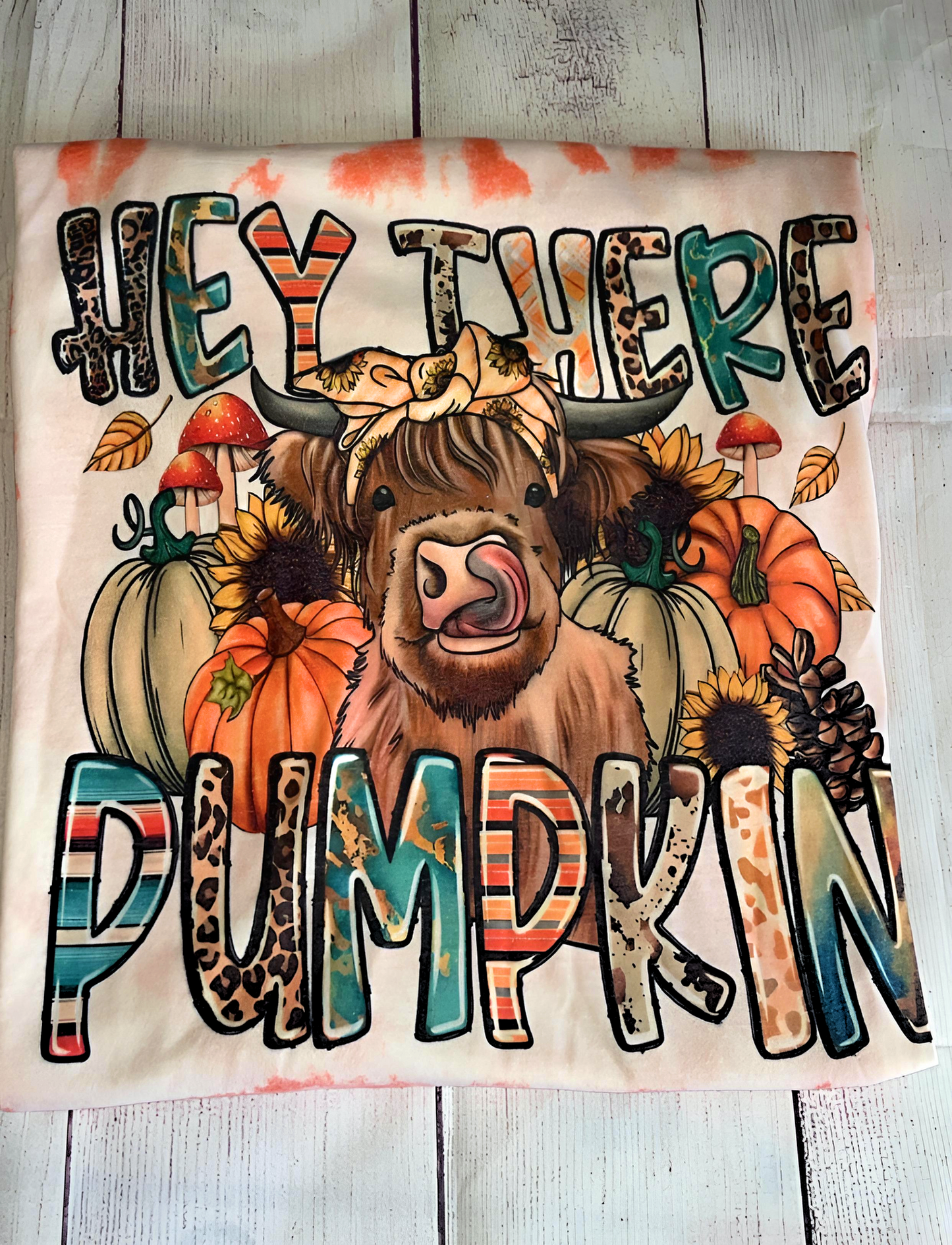 Hey There Pumpkin Highland Cow / Large Short Sleeved T-Shirt Orange Tie Dye